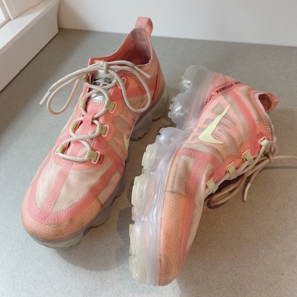 Air Vapormax 2019 Sneakers - Picture 2 of 5